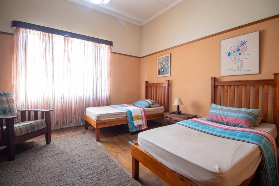 8 Bedroom Property for Sale in Moorreesburg Western Cape